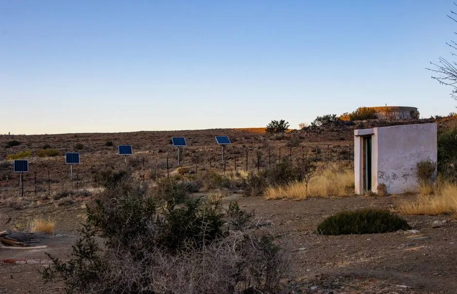 Photovoltaikmodule einer Solaranlage im Sonnenlicht